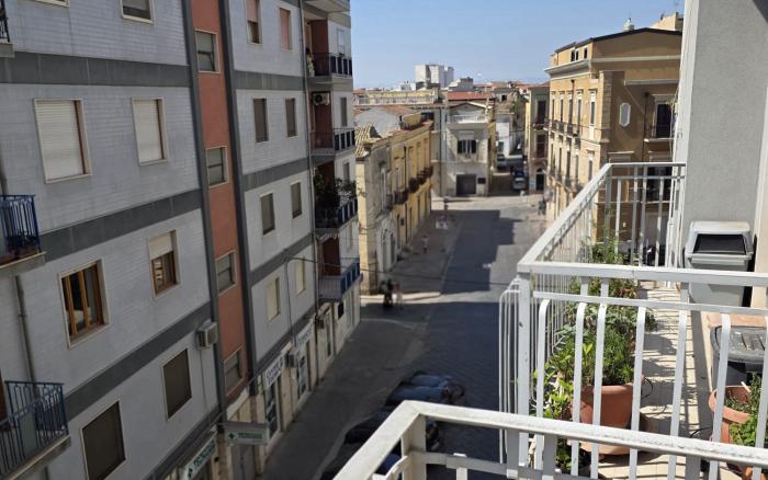 APPARTAMENTO AL TERZO PIANO PORTA SAN MARCO